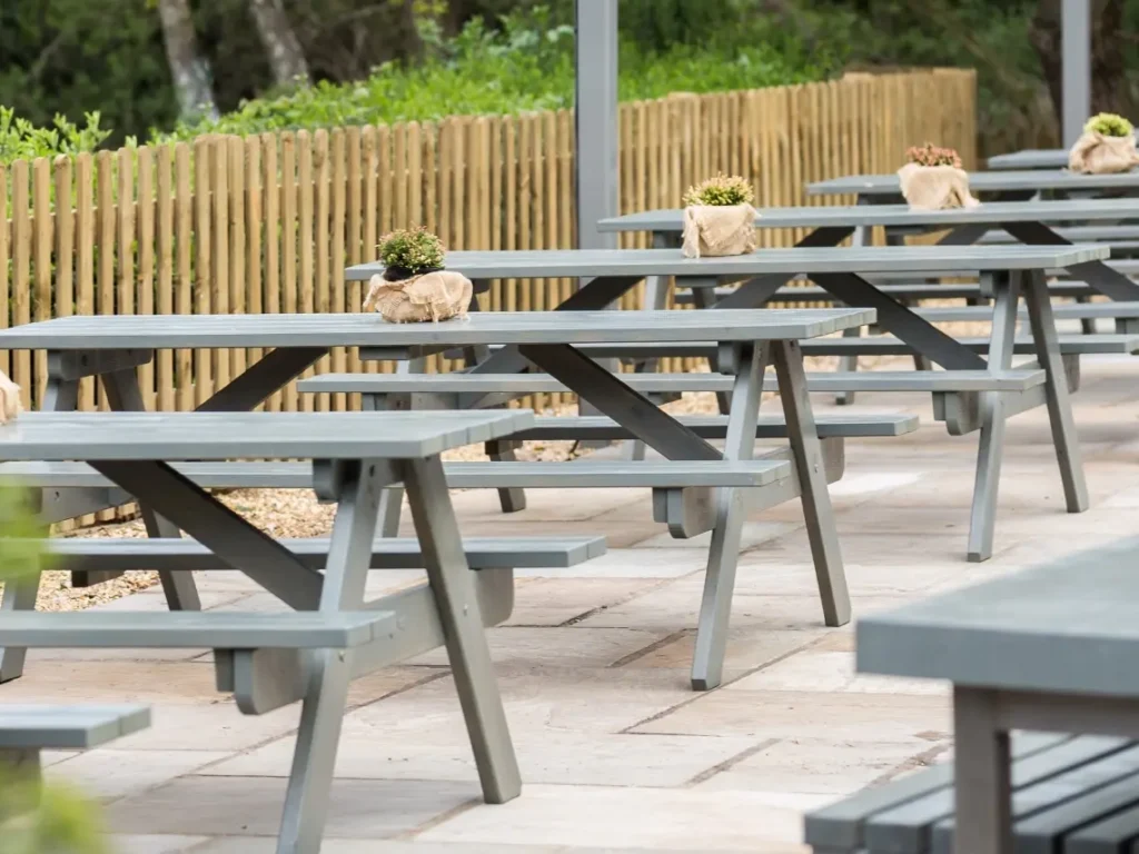 What Is Commercial Outdoor Furniture