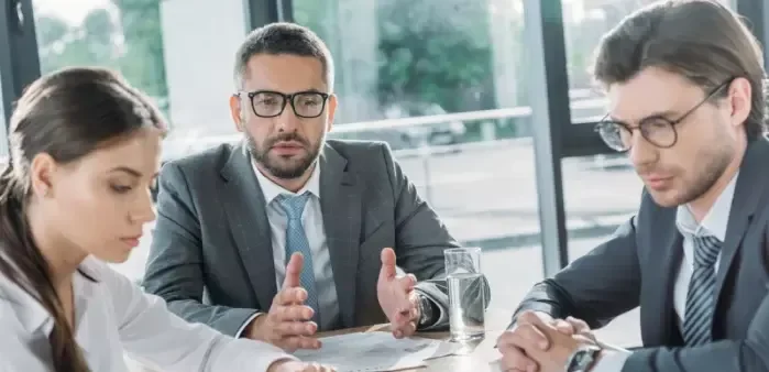 How to Evaluate Companies Before Signing a Contract